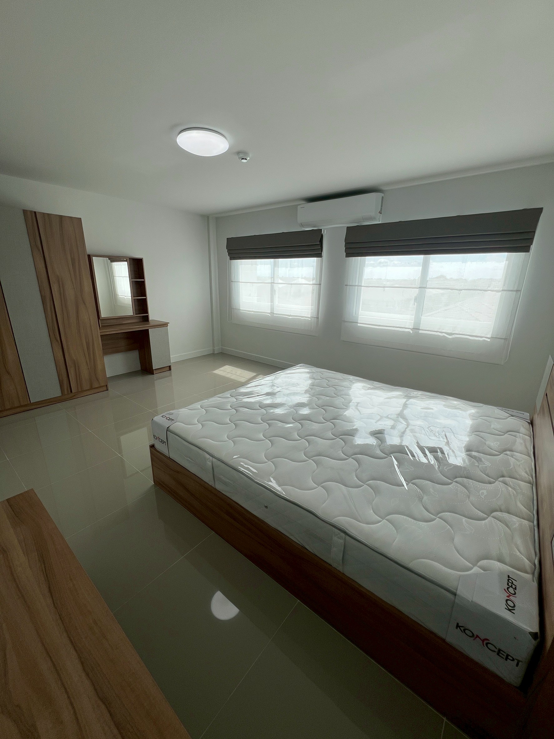 ให้เช่าบ้าน คุณาลัย เวสต์เกท ถนนบ้านกล้วย-ไทรน้อย (รหัสทรัพย์ KC212250)