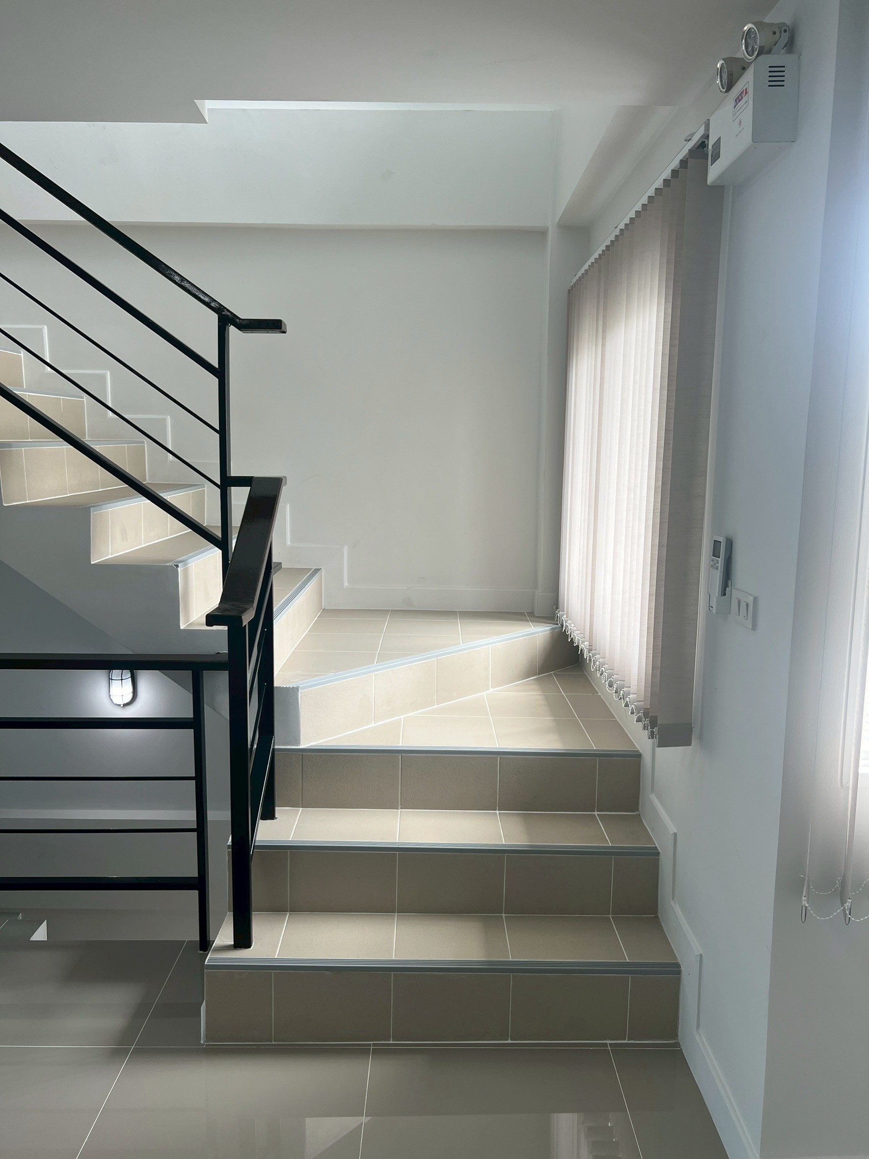 ให้เช่าบ้าน คุณาลัย เวสต์เกท ถนนบ้านกล้วย-ไทรน้อย (รหัสทรัพย์ KC212250)