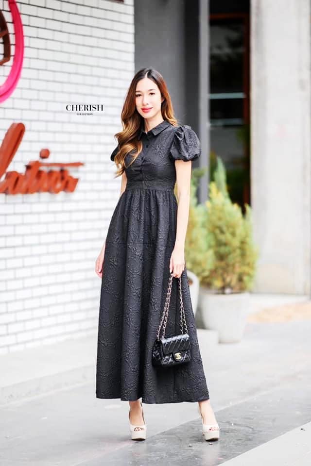 ชุดดำ เดรสยาวทรง A ดีเทลผ้าเนื้อนูน s-xl