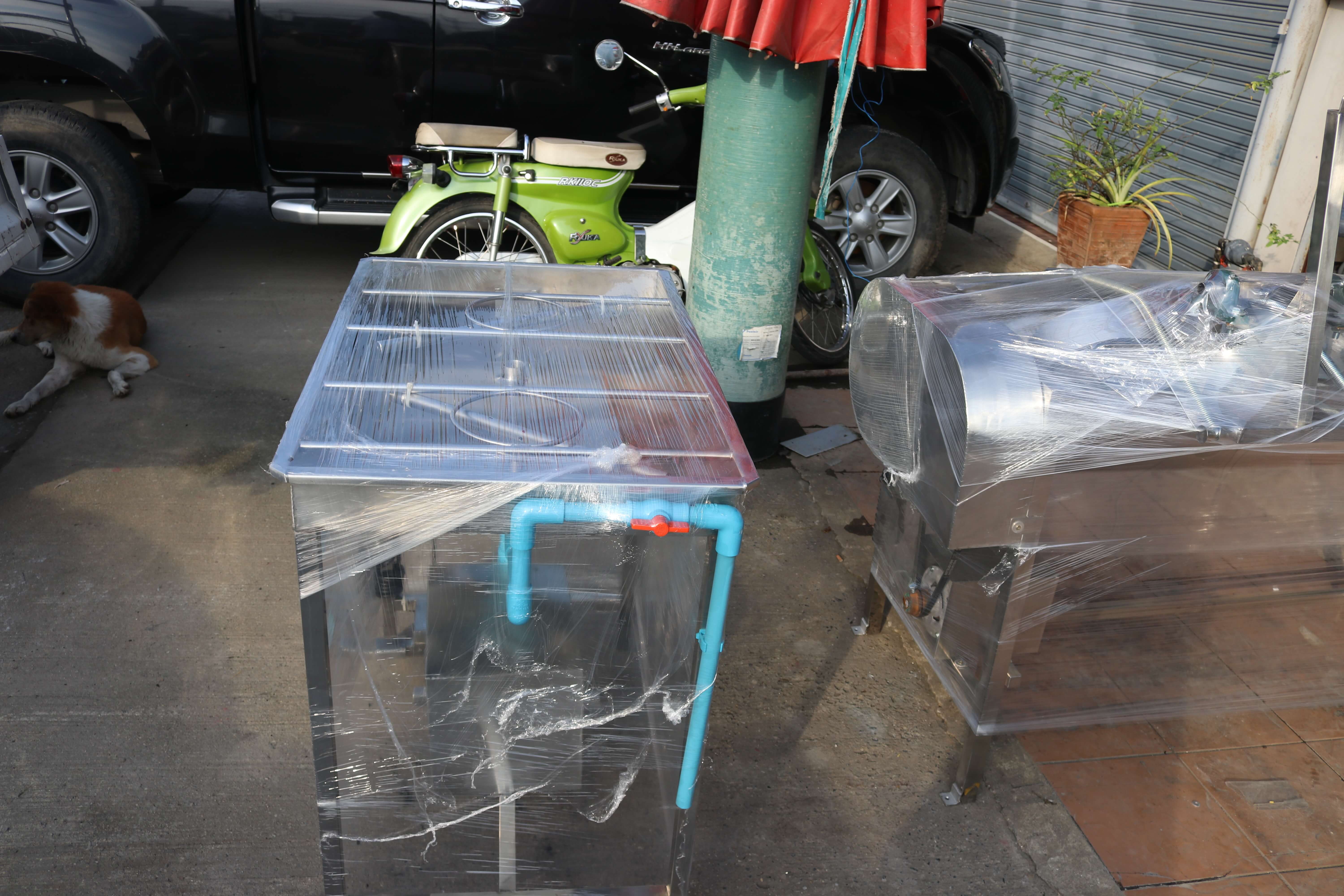 เครื่องล้างถังภายในชนิดเรซิ่นสำหรับโรงงานผลิตน้ำดื่ม