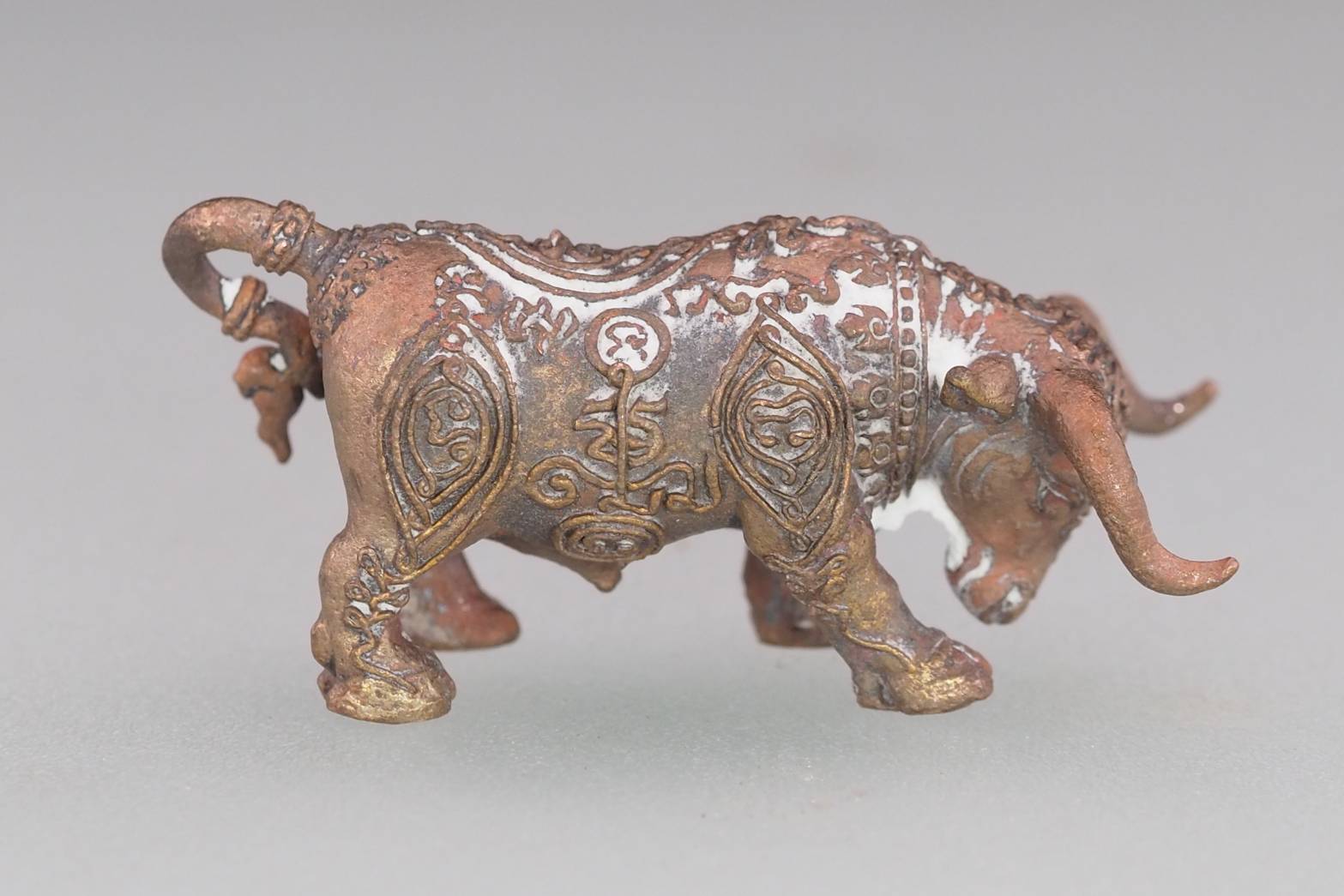 นนทิมหาศุภโชค เนื้อสำริดโบราณ หลวงพ่อสนั่น สุนันโท วัดกลางราชครูธาราม อ.วิเศษชัยชาญ จ.อ่างทอง