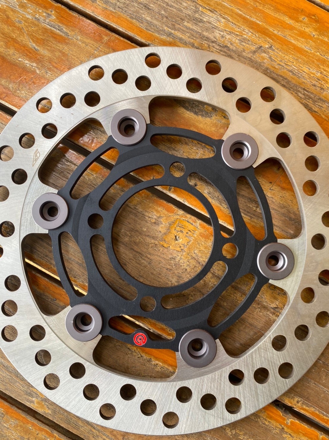 สเปเซอร์รองจาน ลายดาว เวฟ125 R/125S/125บังลม (สีเงิน) สเปเซอร์4ออก4 NUI Racingแท้100% + จาน220 งานแบมโบ้ ครบชุด