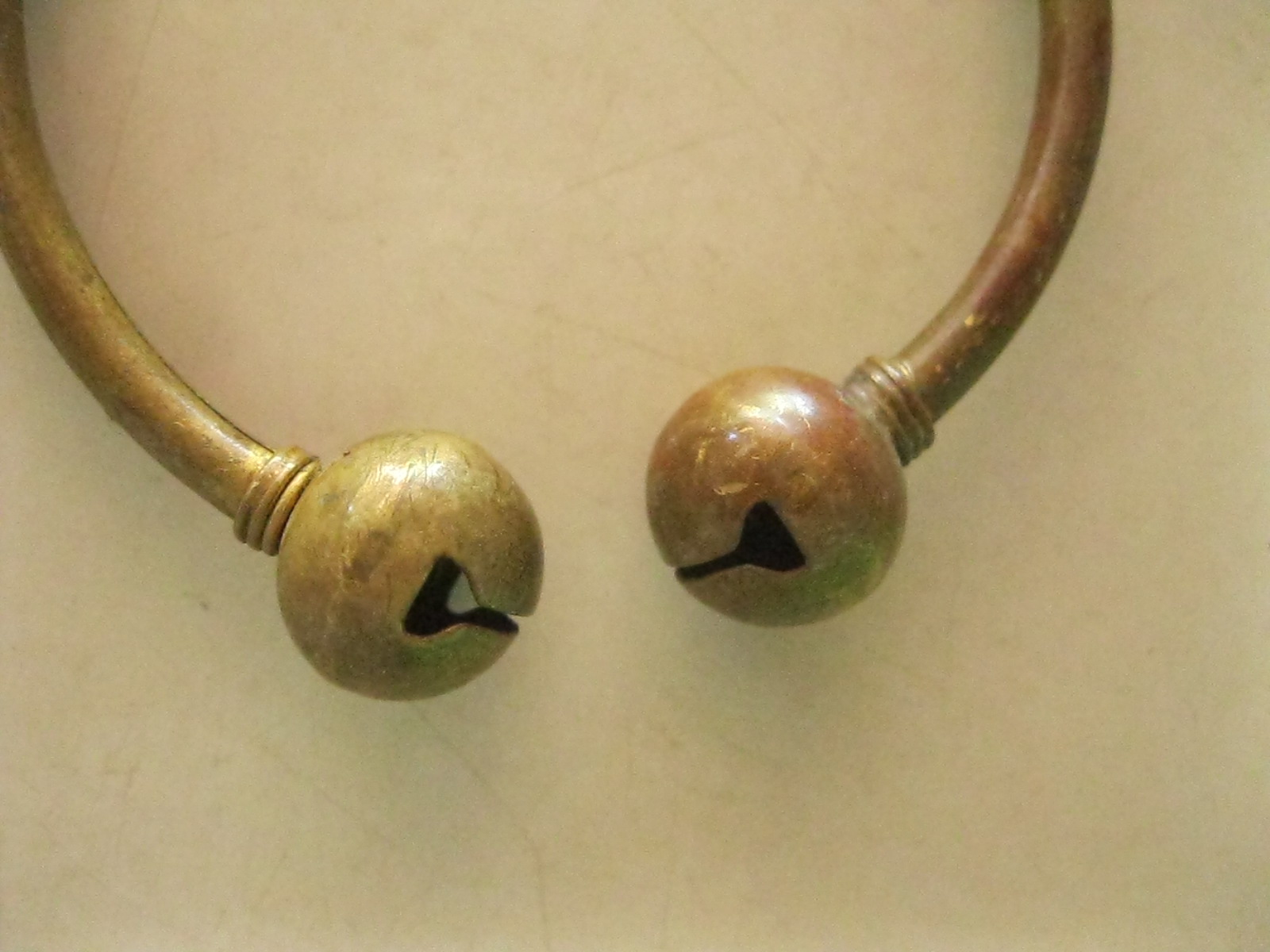 กำไลทองเหลือง หัวกระดิ่ง (4419)