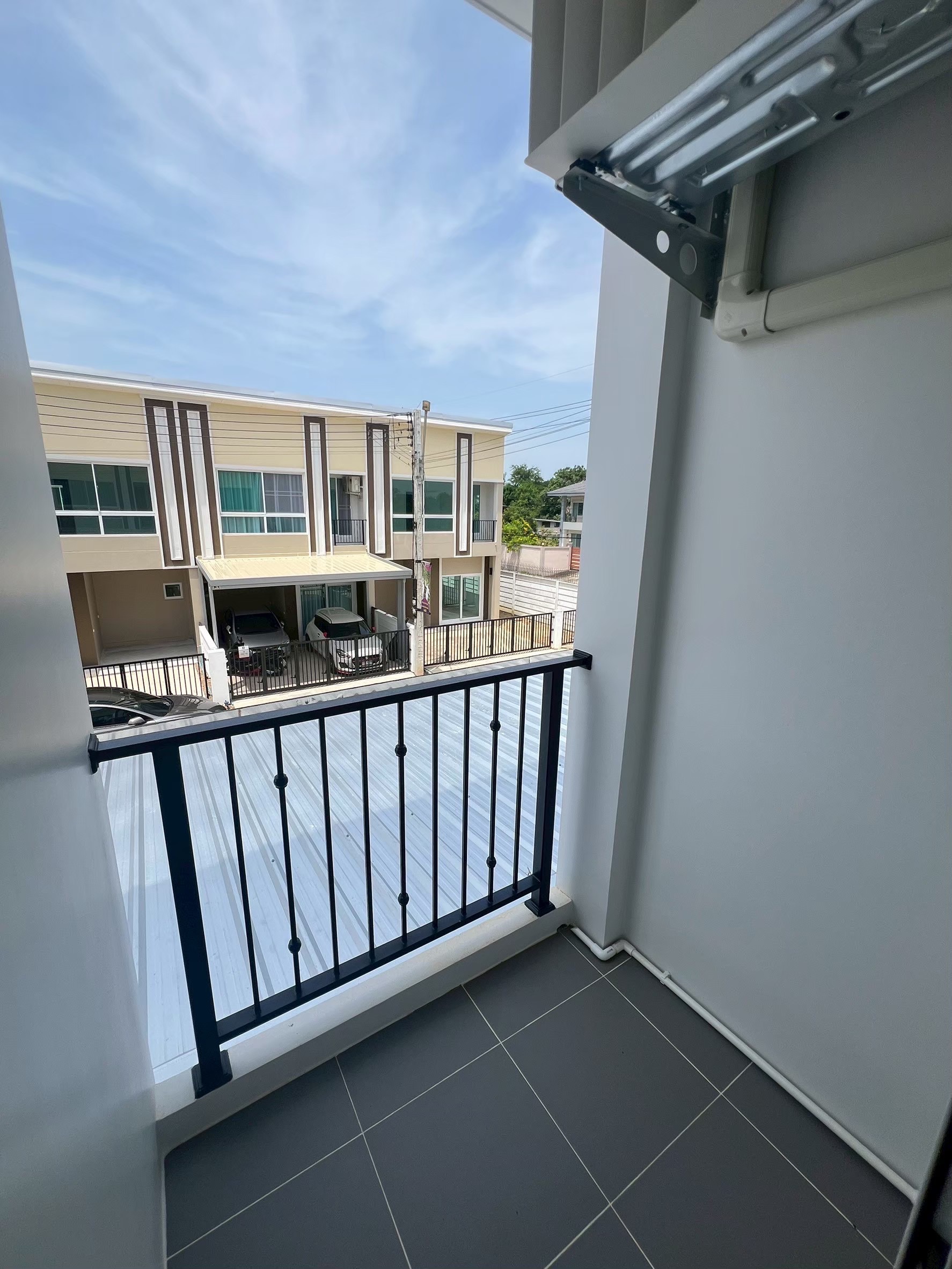 ให้เช่าบ้าน หมู่บ้านเอซเซน ปิ่นเกล้า-ศาลายา (EZZEN) (รหัสทรัพย์ ES25921)