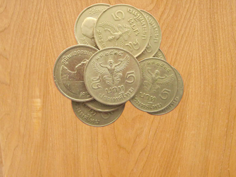 เหรียญ5บาท ปี2525 ครุฑตรง รัชกาลที่9 (2465)