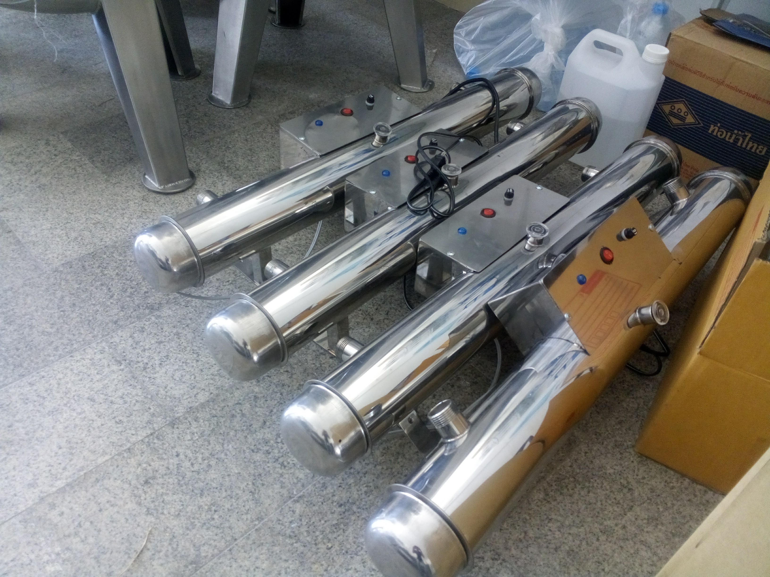 เครื่องผลิตแสง UV