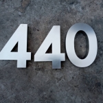 ตัวอักษรสแตนเลสแฮร์ไลน์ด้าน ยกขอบ - 440 จัดส่งจตุจักร