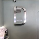 อักษรเเสตนเลสสีเงินแฮร์ไลน์ '' D ''