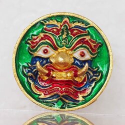 เหรียญหล่อท้าวเวสสุวรรณ รุ่นเศรษฐีบูชาครู เนื้อทองระฆังลงยา สีเขียว