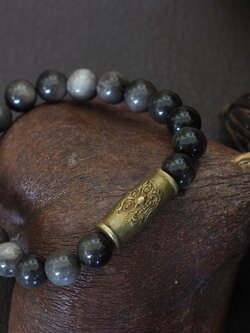 สร้อยหินมงคลร้อยลูกสะกดหน้าท้าวเวสสุวรรณ-เศรษฐี