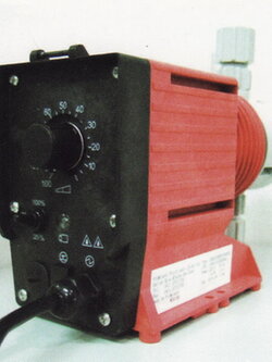 ปั้ม FEED เคมี ยี่ห้อ SUPER DOSE