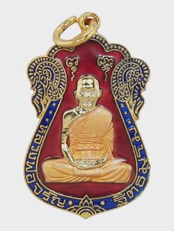 เหรียญเสมาเจริญพร หลวงพ่อจรัญ วัดอัมพวัน จ.สิงห์บุรี เนื้อกะหลั่ยทองลงยาสีแดง รุ่นเจริญพร ปี 2554