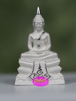 พระกริ่งพิมพ์กลางเนื้อเงินขัดเงา เนื้อเงินขัดเงา รุ่นประวัติศาสตร์ตำรวจ(แยกจากชุดนำฤกษ์)