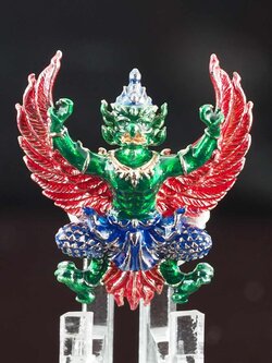 พญาครุฑ มหาสิทธิโชค (รุ่นแรก) วัดศาลเจ้า จ.ปทุมธานี เนื้อสัมฤทธิ์ลงยา