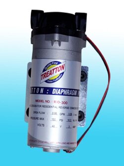 ปั๊มอัดเมมเบรน ROTreatton 150 GPD: พลังแรงดันสูงสำหรับระบบกรองน้ำ RO ขนาดเล็ก