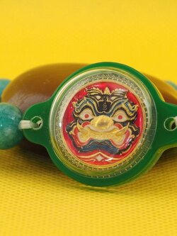 เหรียญจ้าวพยัคฆ์ลงยา ร้อยสร้อยข้อมือหินอความารีน