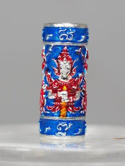 ตะกรุดท้าวเวสสุวรรณทวิพัตร์(หน้าเทวดา และ หน้ายักษ์) รุ่นเศรษฐีบูชาครู เนื้อโลหะชุบเงินลงยาสีฟ้า