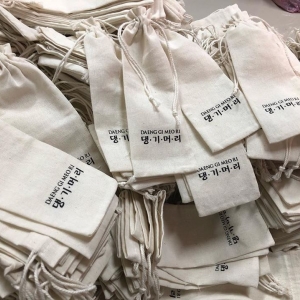 รีวิวจัดทำถุงผ้าใส่หลอดครีม 1000 ใบ