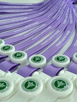 สายคล้องคอ กระทรวงสาธารณสุข (สีม่วง)