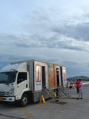 รถสุขาเคลื่อนที่เสรีไทย โทร.099-6346207 สุดาวันเซอร์วิส