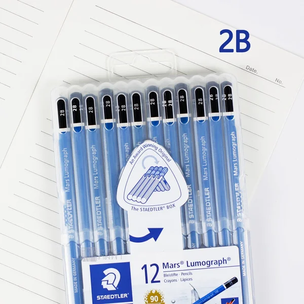 ดินสอ Staedtler Mars Lumograph Box set 12 แท่ง image 4 ดินสอ Staedtler Mars Lumograph Box set 12 แท่ง image 4
