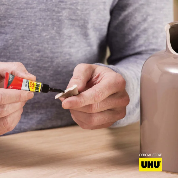กาว UHU Super Glue พลังยึดติดสูง ขนาด 3 กรัม image 2 กาว UHU Super Glue พลังยึดติดสูง ขนาด 3 กรัม image 2